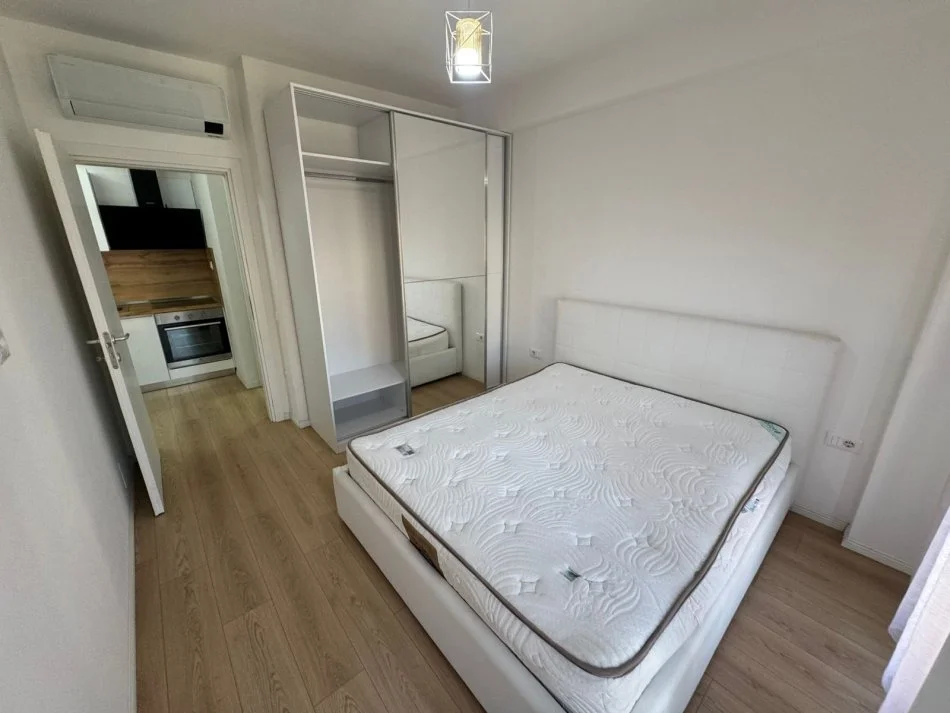Tirane, jepet me qera apartament 1+1 Kati 3, 58 m² 600 € (21 dhjetori)