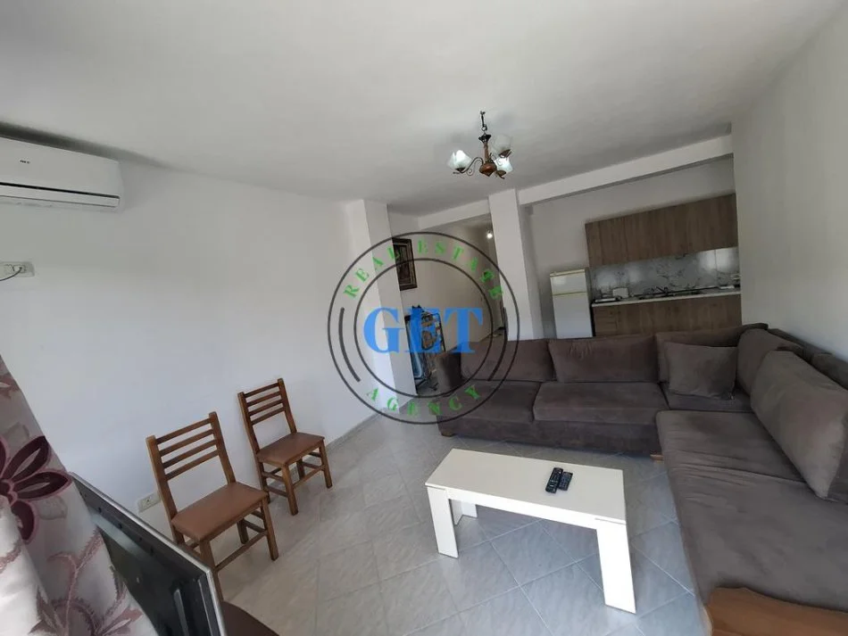 Durres, jepet me qera apartament 1+1 Kati 6, 74 m² 250 € (SHKEMBI I KAVAJES)