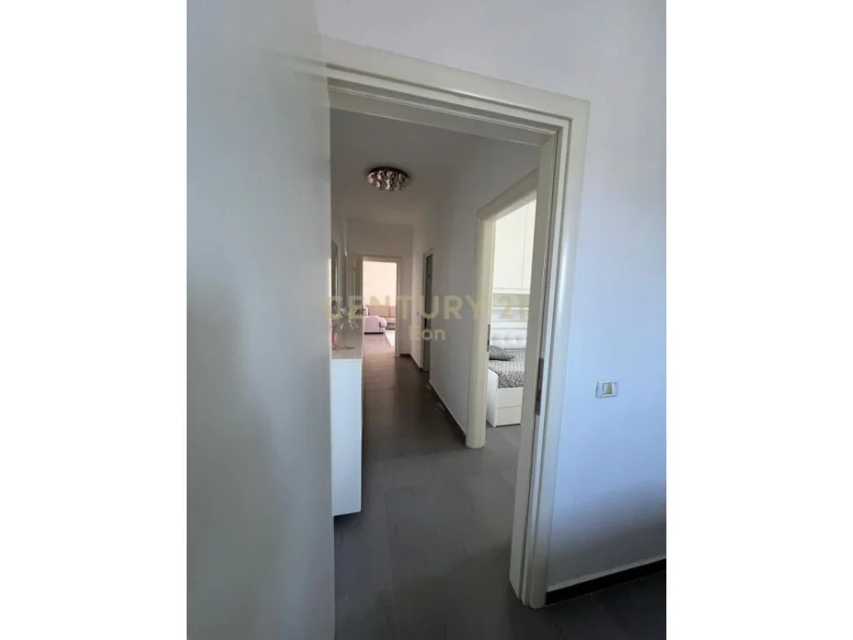 Durres, shitet apartament 2+1+Aneks+Ballkon , 115 m² 130.000 € (Prane shkolles Eftali Koci)