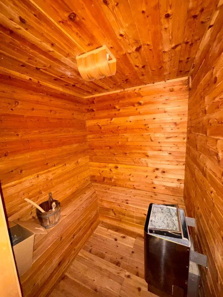 Tirane, jepet me qera Vile 3 Katshe , 460 m² (Kodra e Diellit 1)