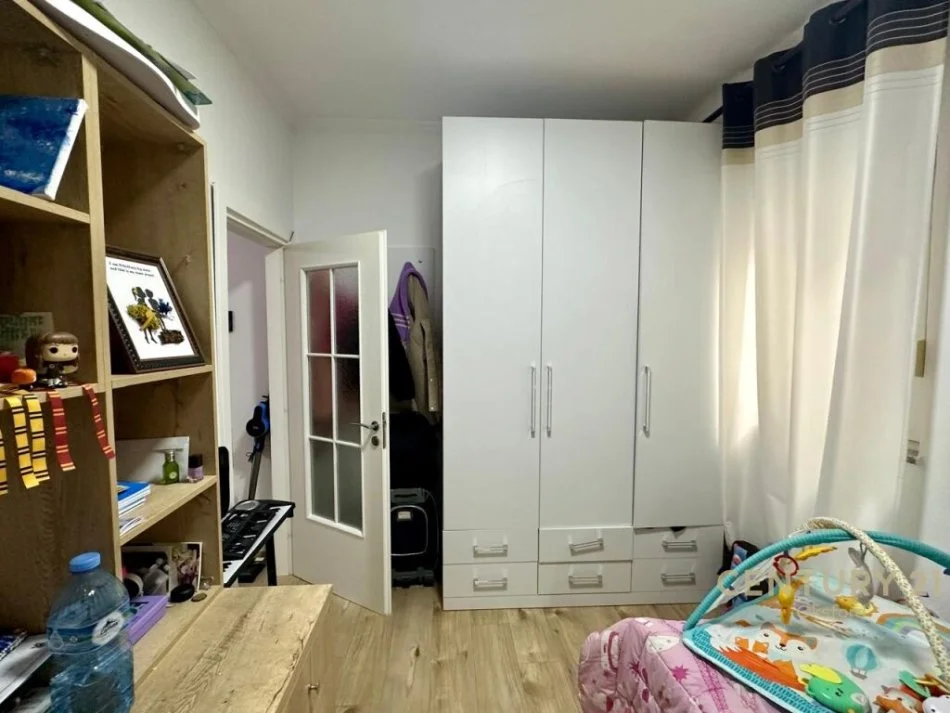 Tirane, shitet apartament 2+1+Aneks+Ballkon Kati 1, 164 m² 170.000 € (kodra e diellit)