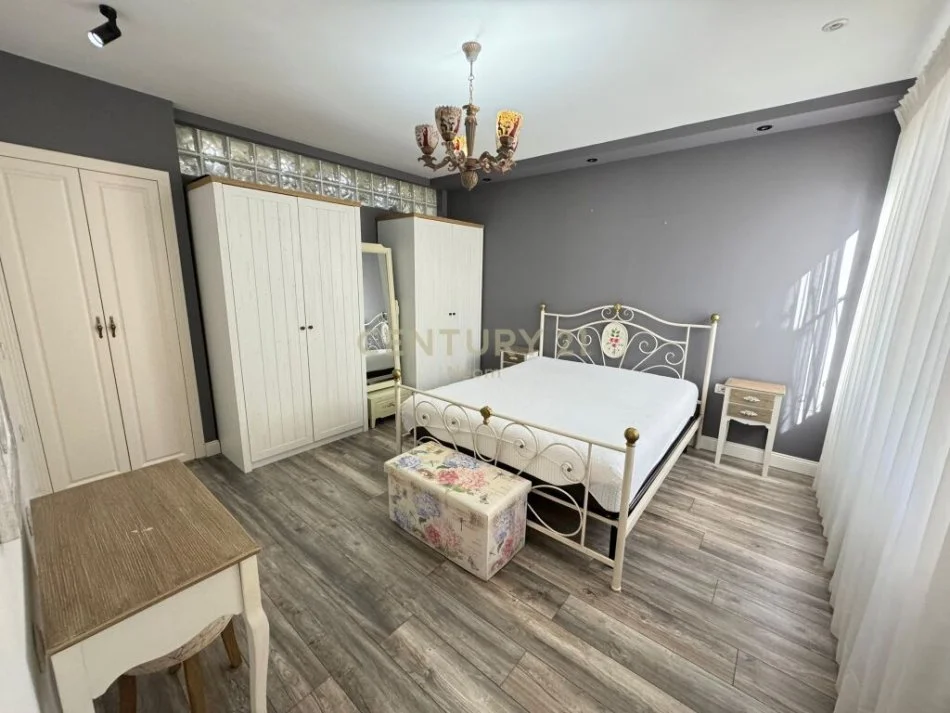 Tirane, jepet me qera apartament 1+1 Kati 1, 550 € (rruga peti)
