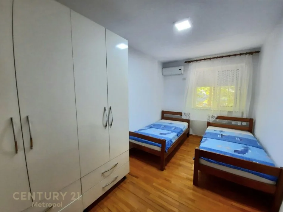 Tirane, jepet me qera apartament 2+1 Kati 2, 123 m² 700 € (sheshi willson)