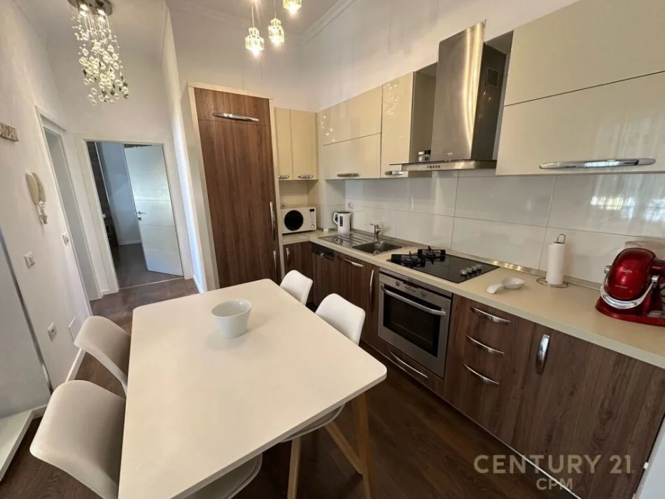 Tirane, jepet me qera apartament 1+1 Kati 4, 70 m² 600 € (kopeshti zoologjik)