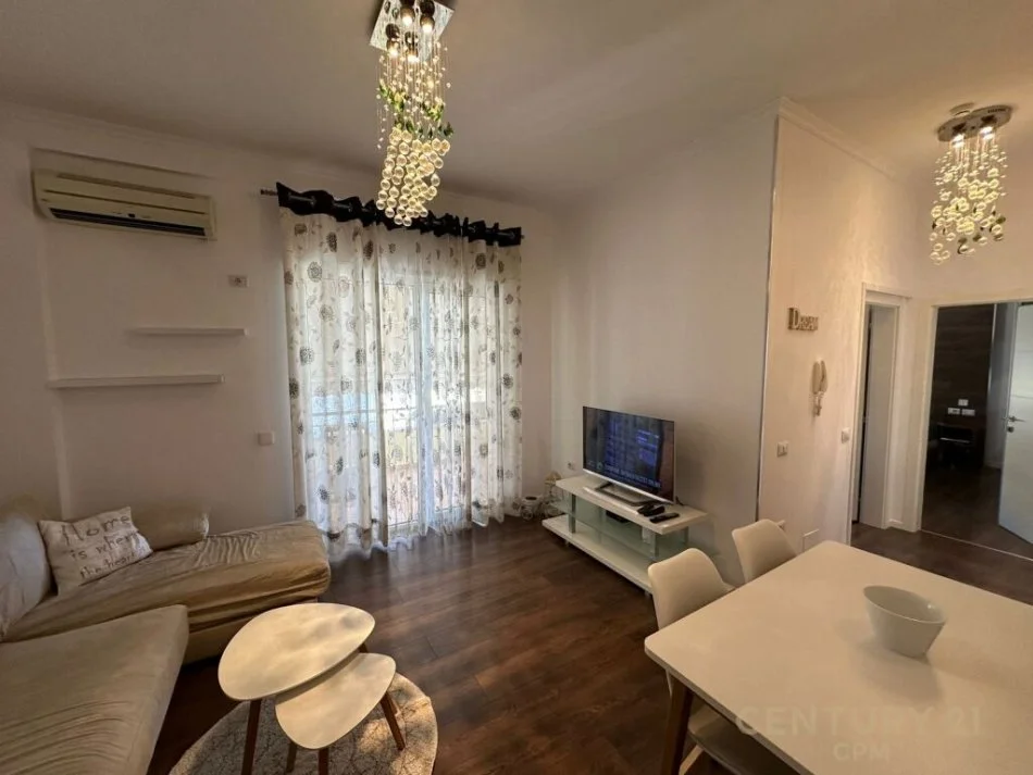 Tirane, jepet me qera apartament 1+1 Kati 4, 70 m² 600 € (kopeshti zoologjik)