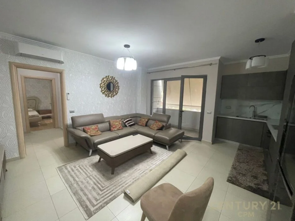 Tirane, jepet me qera apartament 1+1 Kati 3, 89 m² 500 € (rruga e dibres)