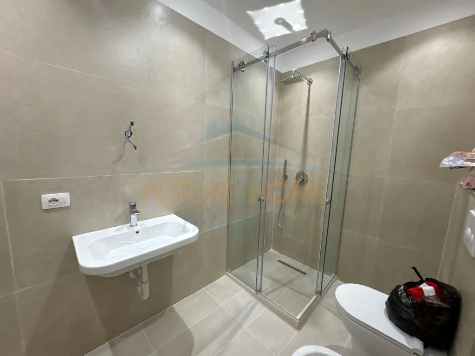 Tirane, jepet me qera 2+1+Ballkon Kati 5, 107 m² 750 € (Don Bosko)