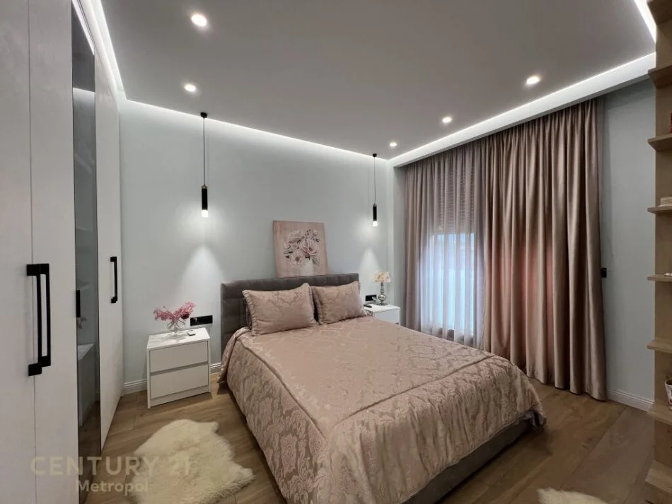 Tirane, shes apartament 3+1 Kati 3, 224 m² 515.000 € 