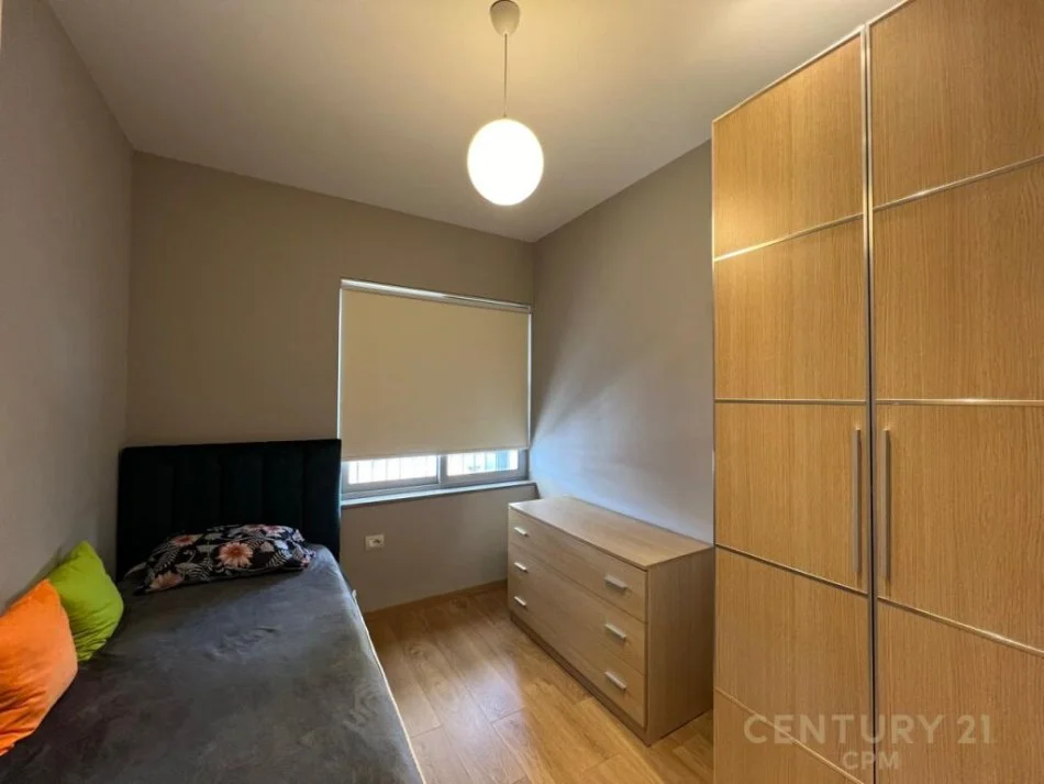 Tirane, shitet apartament 2+1 Kati 10, 79 m² 180.000 € (KOMUNA E PARISIT)