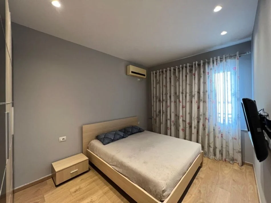 Tirane, shitet apartament 2+1 Kati 10, 79 m² 180.000 € (KOMUNA E PARISIT)