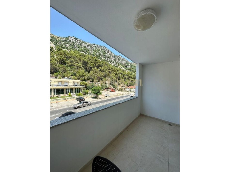 OKAZION! Shitet apartament 1+1+Ballkon, 5 minuta larg detit! Shengjin