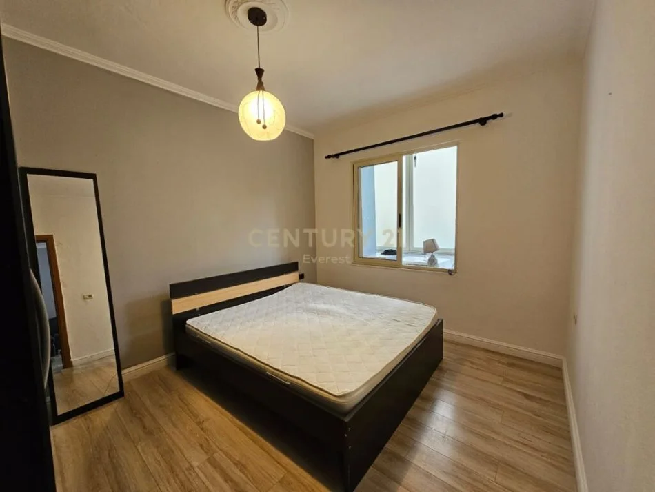 Tirane, shitet apartament 1+1 Kati 1, 64 m² (fresk)