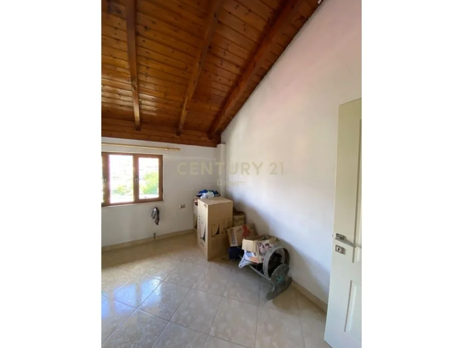 Tirane, jepet me qera apartament 3+1+Ballkon Kati 5, 103 m² 450 € (Rruga Sadik Petrela, Varri I Bamit)