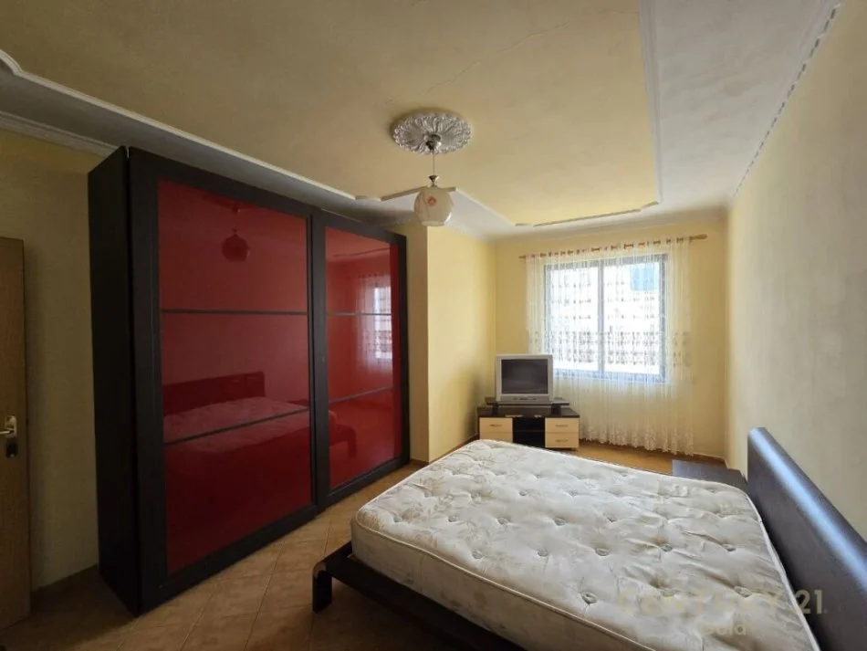 Tirane, shitet apartament 2+1+Ballkon Kati 5, 97 m² 115.000 € (ASTIR)