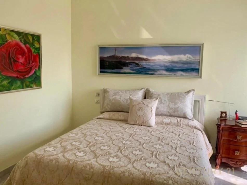 Tirane, jepet me qera apartament 2+1 , 73 m² 600 € (ISH PARKU)