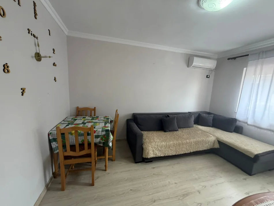 Tirane, jepet me qera 1+1 Kati 5, 70 m² 500 € (Myslym Shyri)
