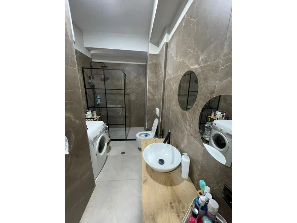 Tirane, shitet apartament 2+1 Kati 5, 114 m² 160.000 € (kodra e diellit)