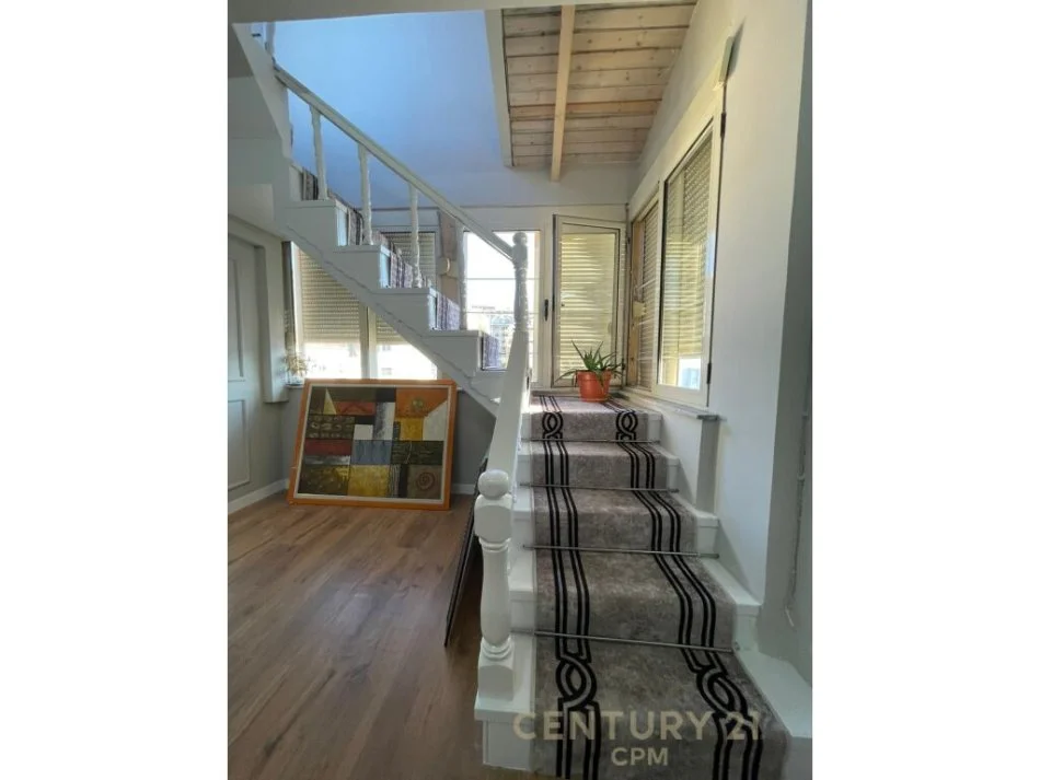 Tirane, shitet apartament 2+1 Kati 5, 114 m² 160.000 € (kodra e diellit)