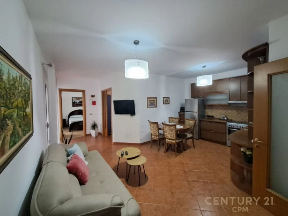 Tirane, jepet me qera apartament 2+1 Kati 5, 81 m² 600 € (ZOGU I ZI)