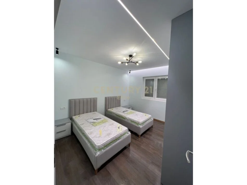 Tirane, shitet apartament 2+1 Kati 5, 99 m² 170.000 € (qender)