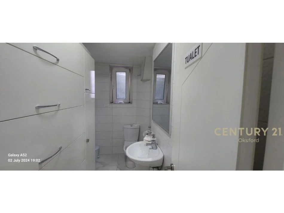 Tirane, shitet apartament 1+1 Kati 2, 48 m² 105.000 € (Farmacia 10)