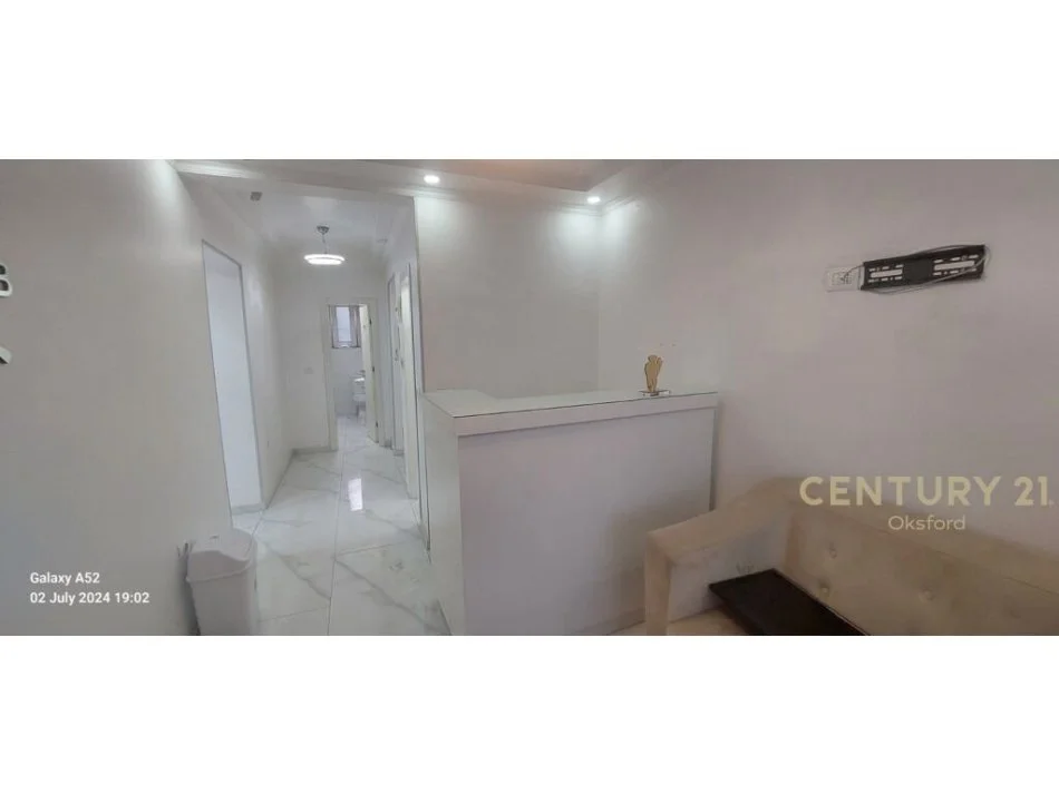 Tirane, shitet apartament 1+1 Kati 2, 48 m² 105.000 € (Farmacia 10)