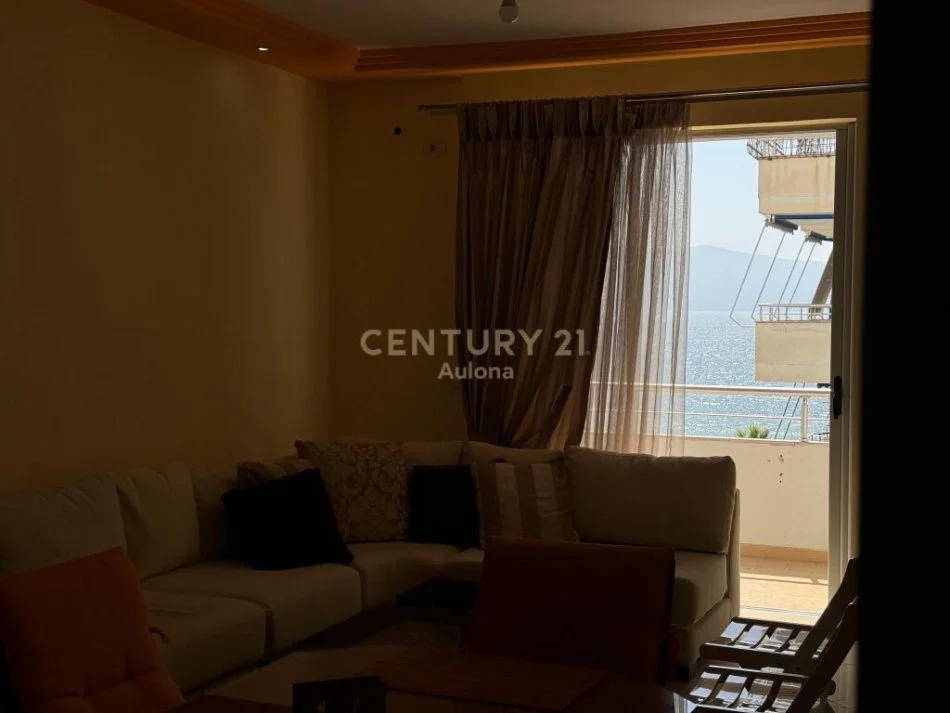 Vlore, jepet me qera apartament 2+1 Kati 5, 90 m² 500 € (Lungomare)