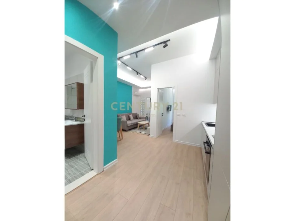 Tirane, jepet me qera apartament 1+1 Kati 1, 53 m² 600 € (bill klinton)