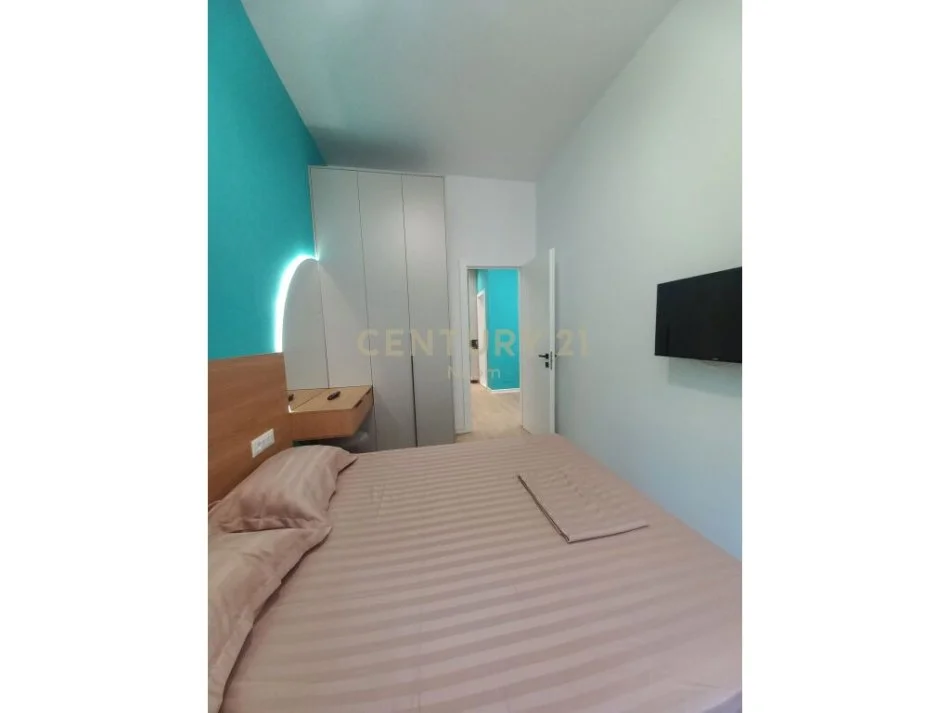 Tirane, jepet me qera apartament 1+1 Kati 1, 53 m² 600 € (bill klinton)