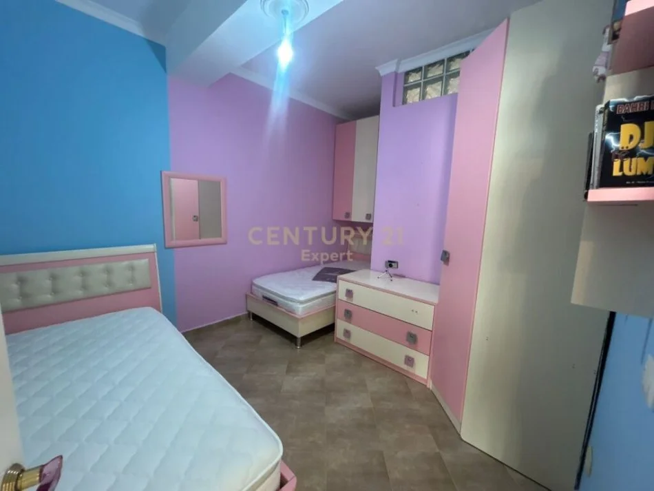 Tirane, jepet me qera apartament 2+1 Kati 1, 72 m² 630 € (Komuna e Parisit)