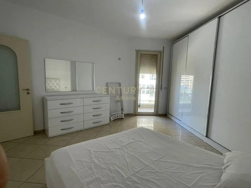 Vlore, jepet me qera apartament 2+1+Ballkon Kati 5, 124 m² 500 € (Skele)