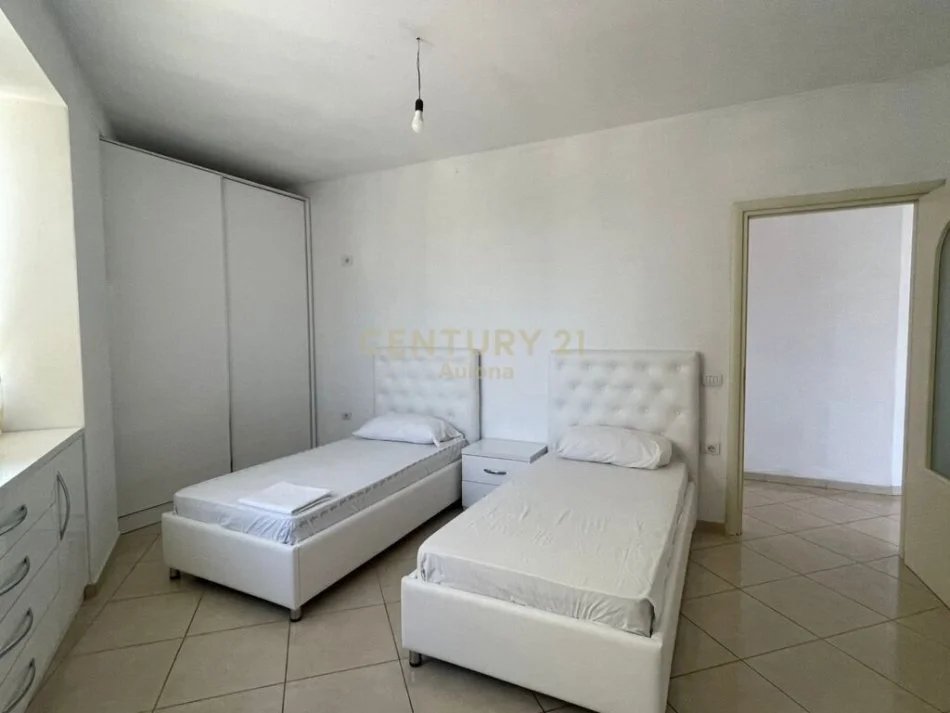 Vlore, jepet me qera apartament 2+1+Ballkon Kati 5, 124 m² 500 € (Skele)