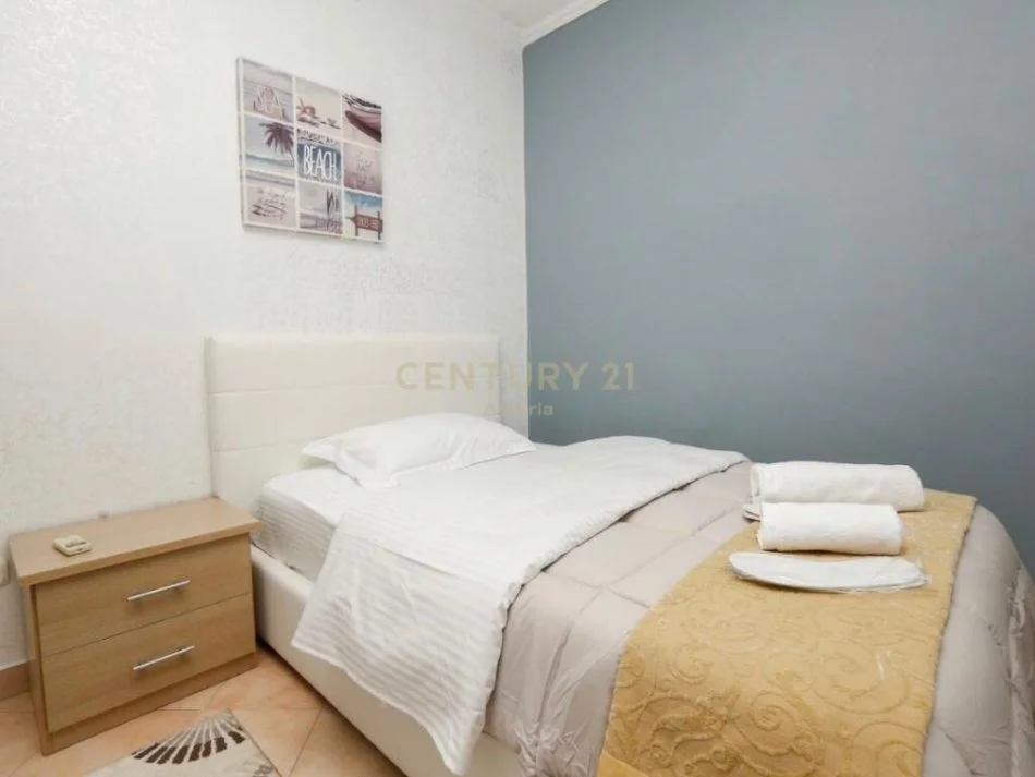 Tirane, jepet me qera apartament 3+1 Kati 11, 143 m² 800 € (ish ekspozita)