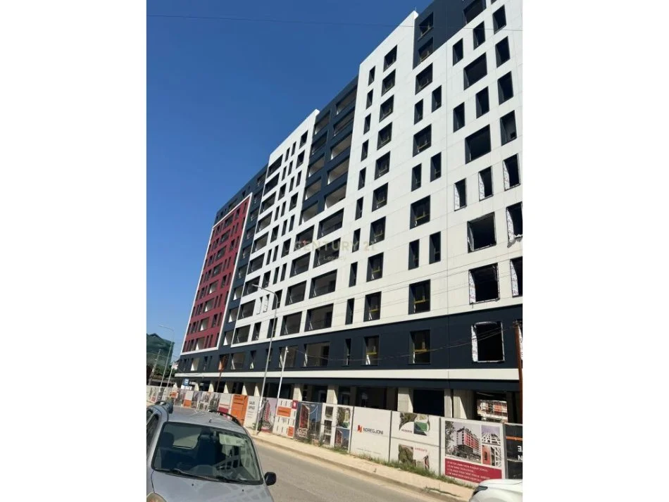 Fier, shitet apartament 2+1+Ballkon Kati 6, 131 m² 202.430 € (Bulevardi i Ri)