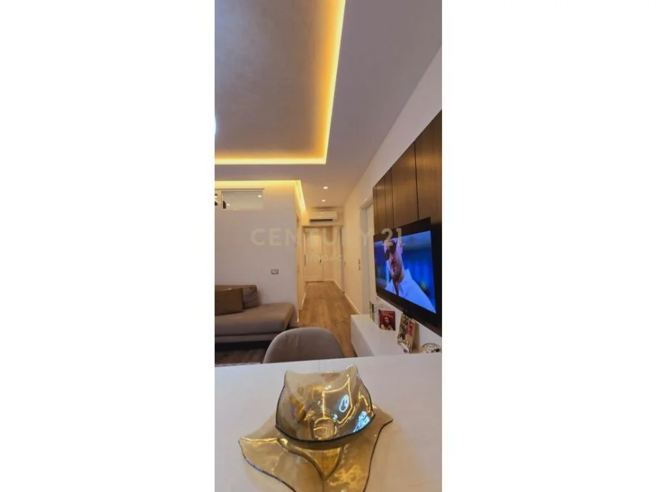 Tirane, shitet apartament 2+1 Kati 6, 74 m² 120.000 € 