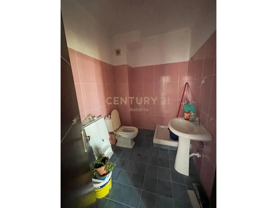 Tirane, shitet garsonier Kati 9, 40 m² 50.000 € 