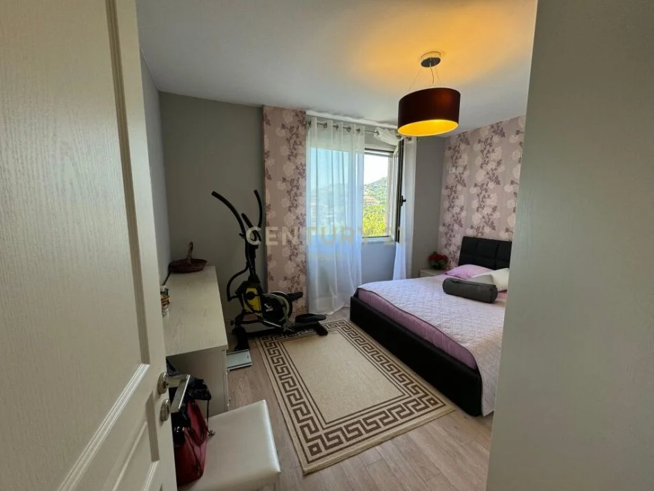 shitet apartament 2+1 Kati 3, 95 m² 220.000 € (liqeni i thate)