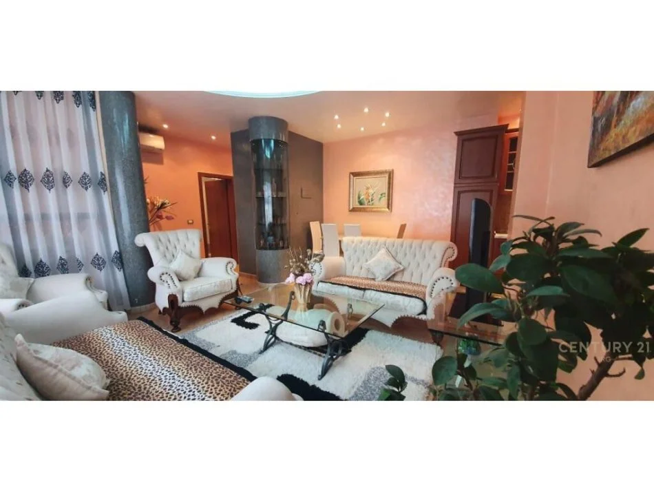Tirane, jepet me qera apartament 1+1 Kati 9, 70 m² 700 € (rruga e kosovarve)