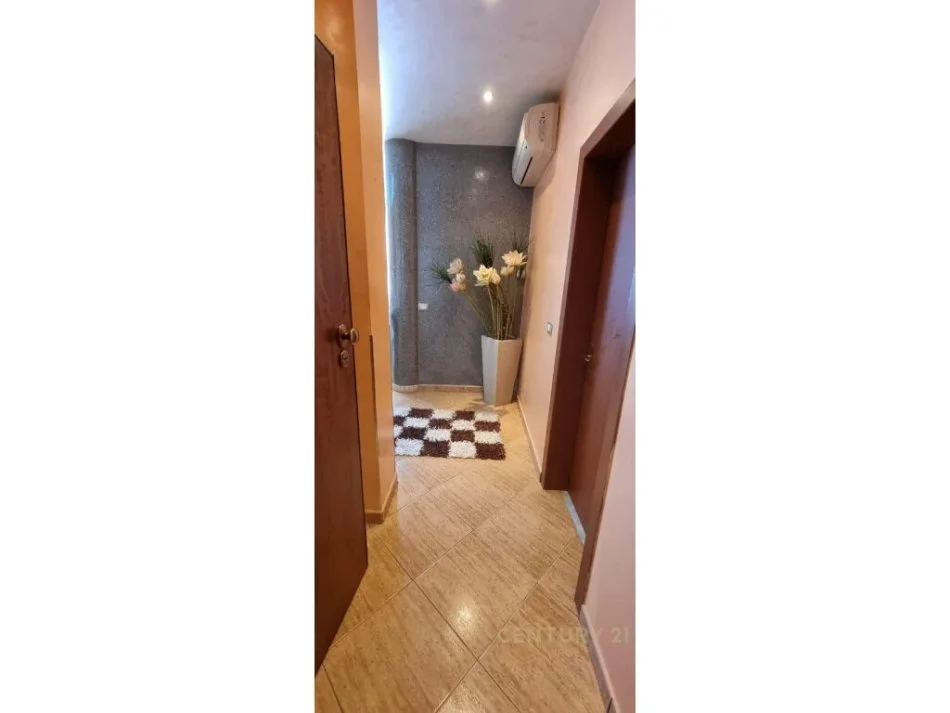 Tirane, jepet me qera apartament 1+1 Kati 9, 70 m² 700 € (rruga e kosovarve)