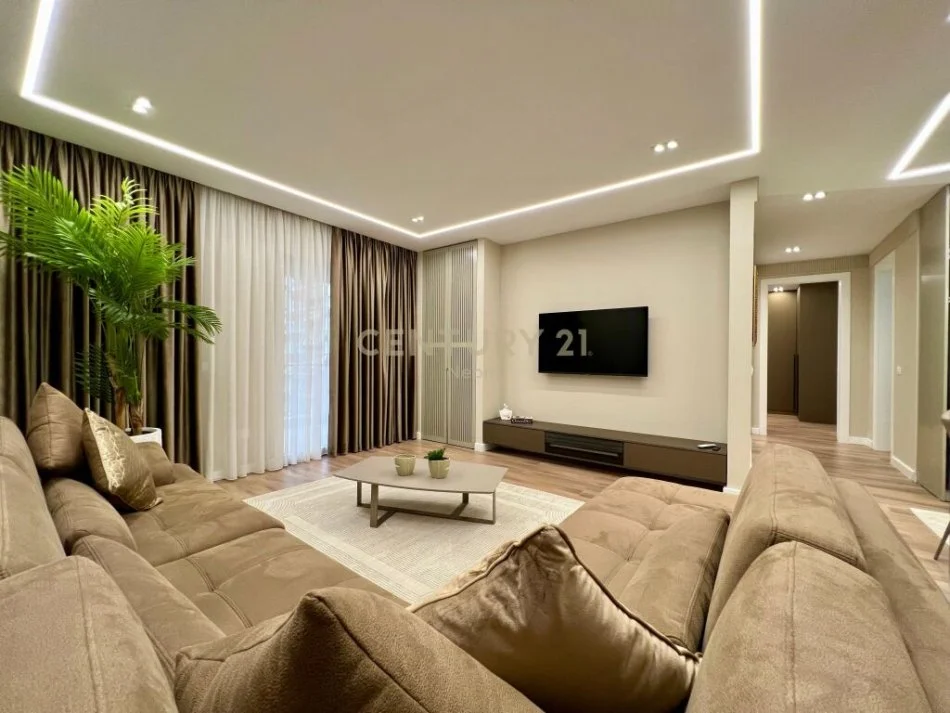 Tirane, jepet me qera apartament 2+1 Kati 3, 116 m² 1.600 € (kompleksi delijorgji)