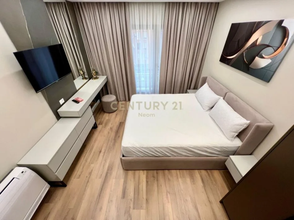 Tirane, jepet me qera apartament 2+1 Kati 3, 116 m² 1.600 € (kompleksi delijorgji)