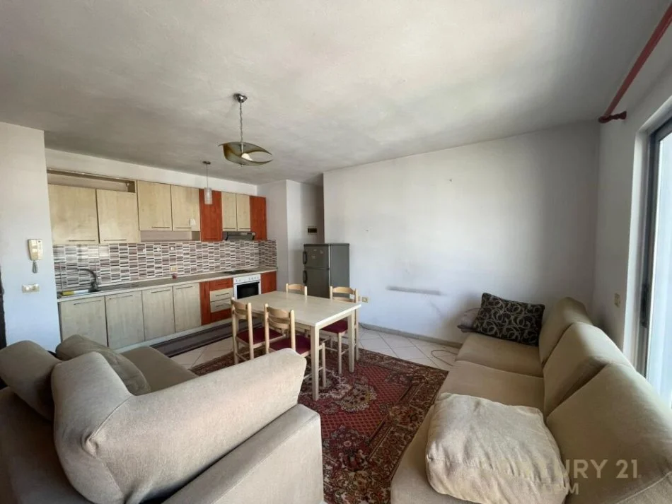 Tirane, jepet me qera apartament 1+1 Kati 6, 68 m² 390 € (KOMUNA PARISIT)