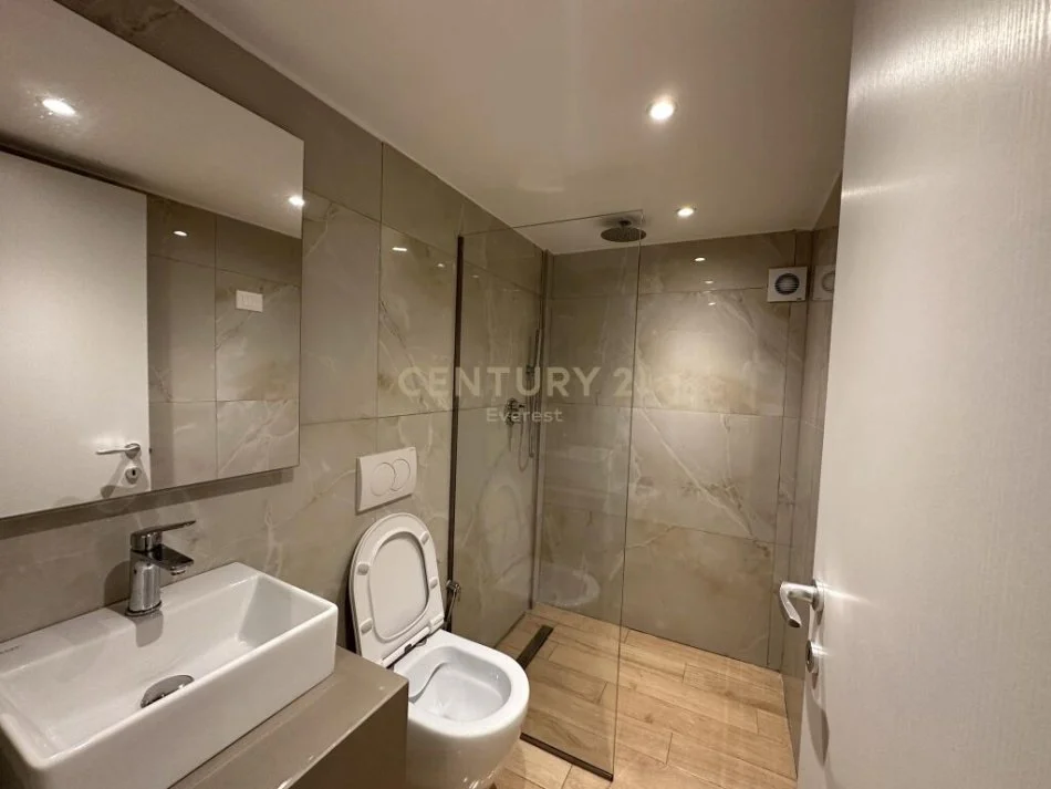 Durres, shitet apartament 1+1 Kati 0, 30 m² 43.000 € (Golem)