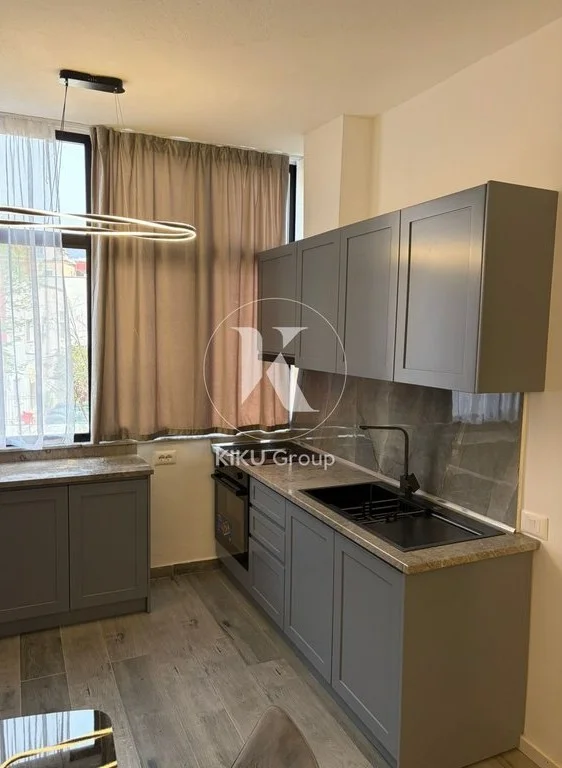 Tirane, jepet me qera apartament 1+1 Kati 2, 60 m² 600 € (Tek Ministria e Drejtesise)