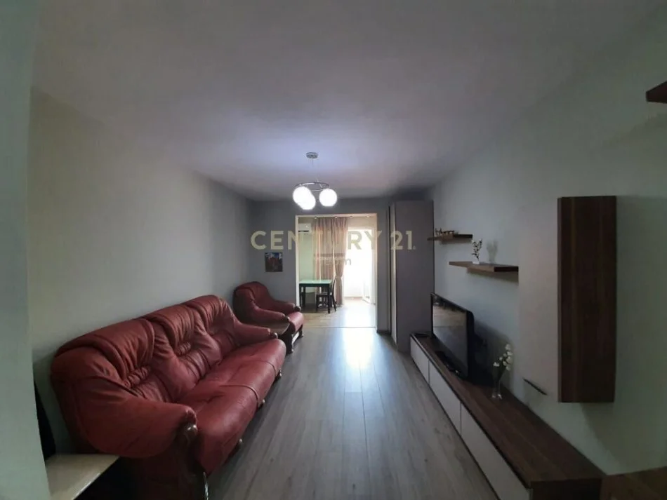 Tirane, jepet me qera apartament 1+1 Kati 4, 59 m² 500 € (SULEJMAN DELVINA)