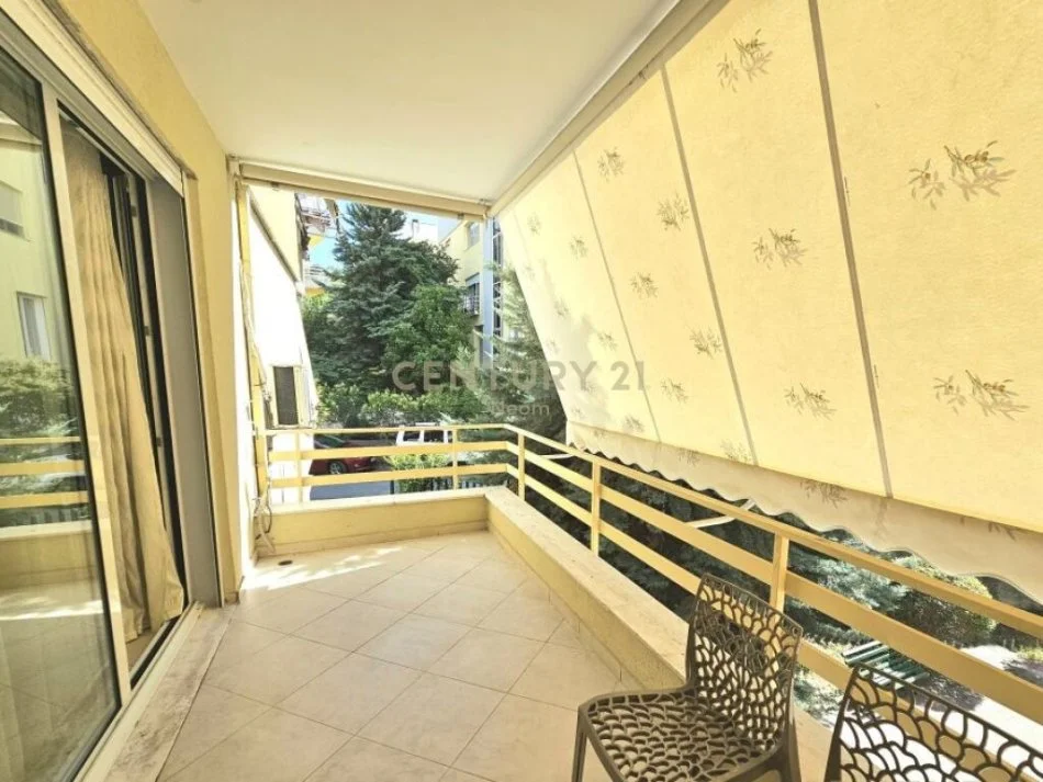 Tirane, jepet me qera apartament 2+1 Kati 2, 121 m² 650 € (kopeshti zoologjik)