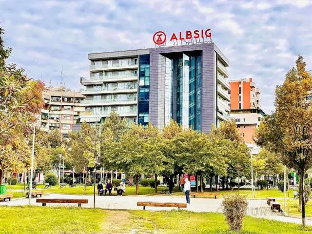 Tirane, shitet garazh Kati -2, 40 m² 80000 Euro (9kateshet)