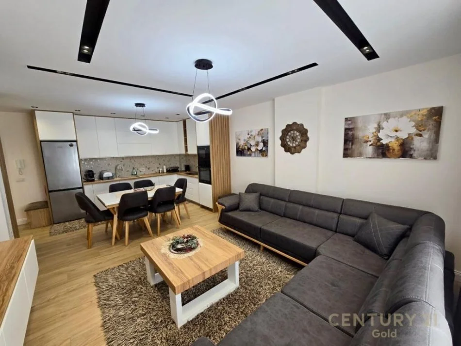 Tirane, jepet me qera apartament 1+1 Kati 1, 68 m² 550 € (sauk i ri)