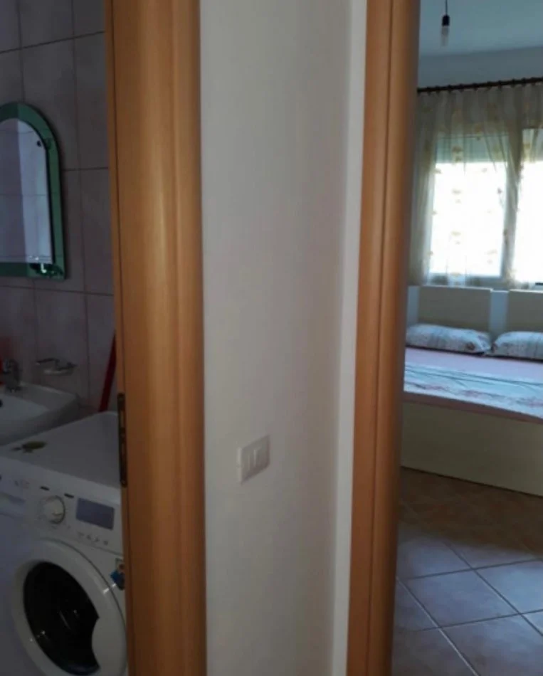 Dhoma plazhi ne Radhime, 60 METER LARG DETIT, BALLKON ME PAMJE NGA DETI