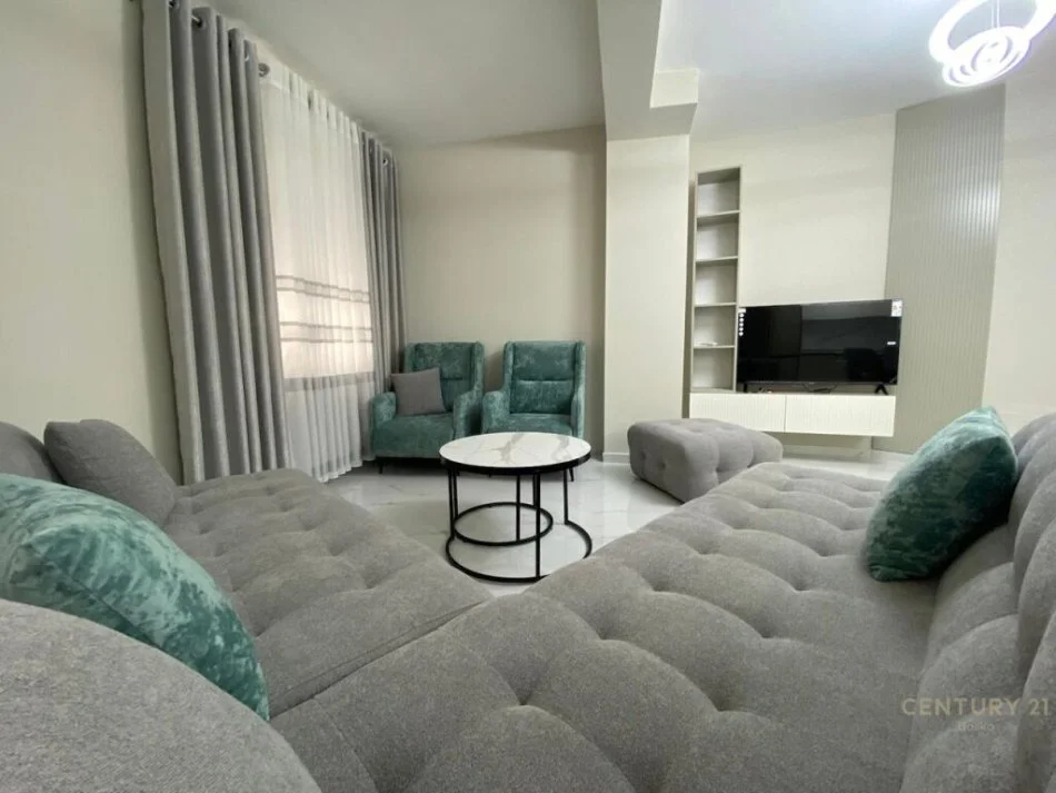 Tirane, jepet me qera apartament 2+1 Kati 6, 100 m² 800 € (prokuroria tiranes)